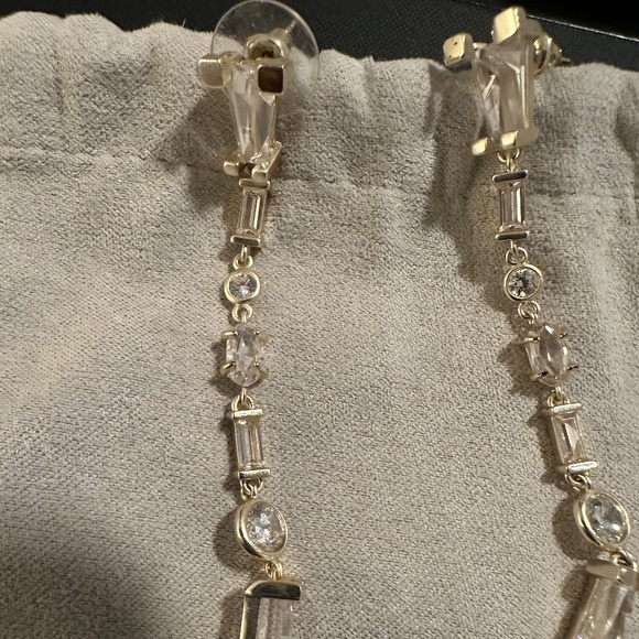 Kendra Scott Crystal Drop Earrings - Picture 1 of 2